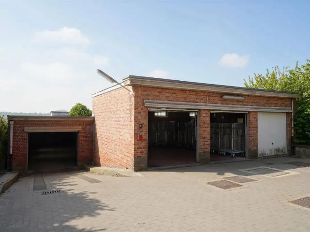 Garage location à Marchin, Wallonie
