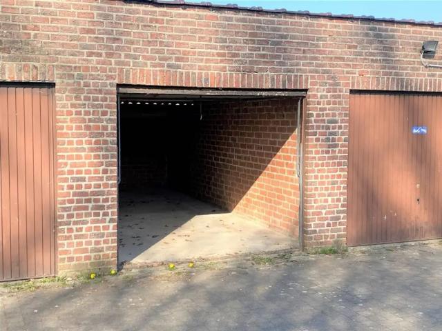 Garage location à Merchtem, Brabant