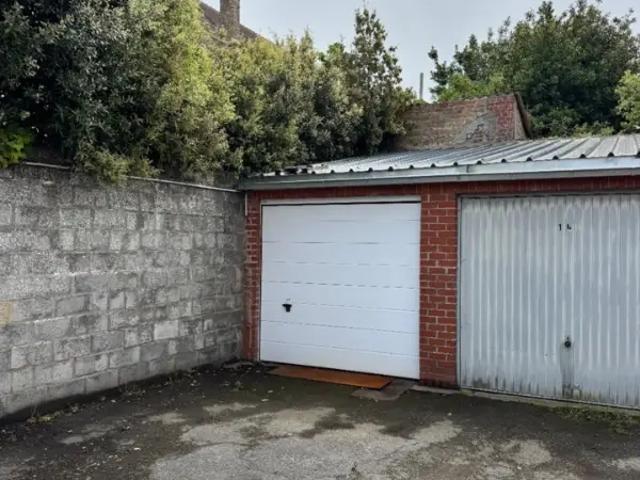 Garage location à Nieuwpoort, West-Vlaanderen