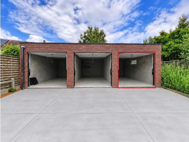 Garage location à Tielt