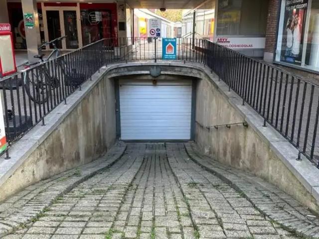 Garage location à Tienen, Brabant
