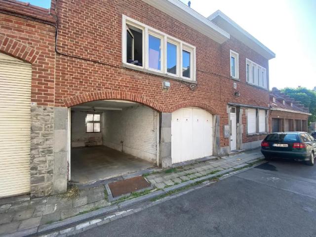 Garage location à Brunehaut, Wallonie