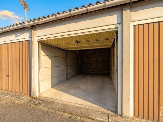 Garage location à Brunehaut, Wallonie