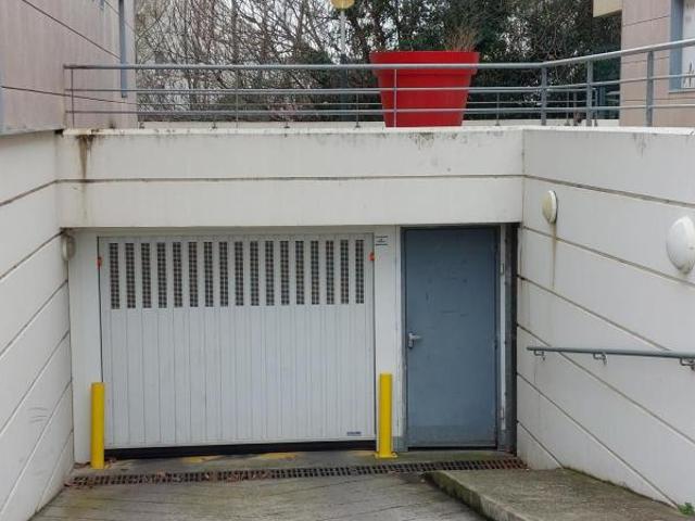 Garage location à Avignon, Le Pontet