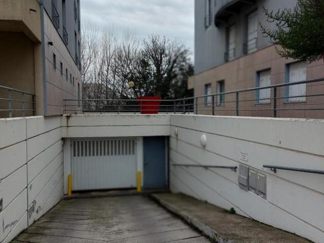 Garage location à Avignon, Le Pontet