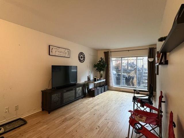 Apartment for rent in St. Leonard's, Quebec