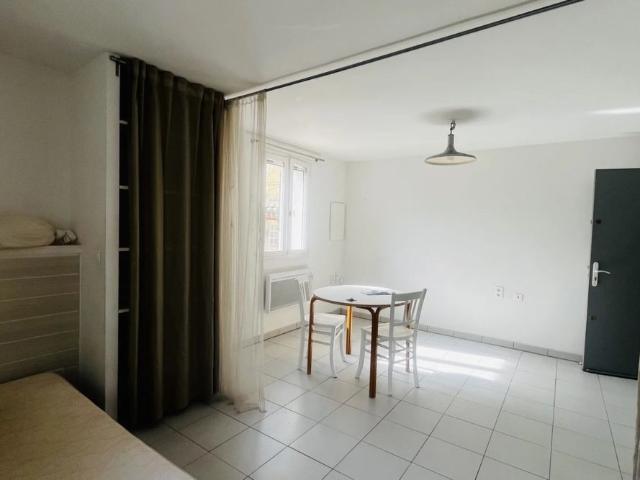 Appartement location à Albaron, Arles