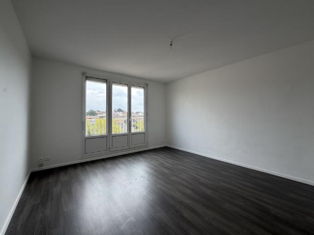 Appartement location à La Gasserie, Parigné-l'Évêque
