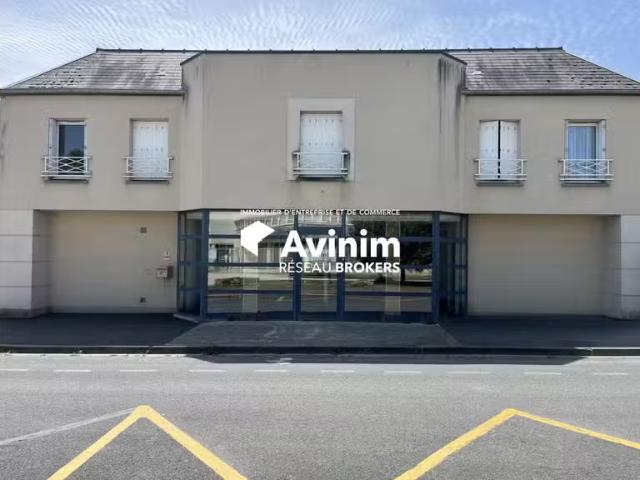Local Commercial location à Château-Landon, Seine-et-Marne
