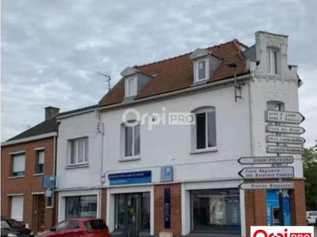 Local Commercial location à Douai, Nord
