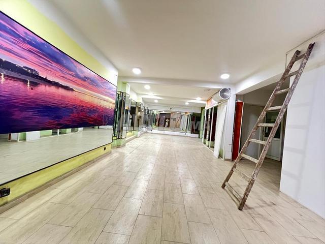 Local commercial location à Anfa, Gharb-Chrarda-Beni Hssen