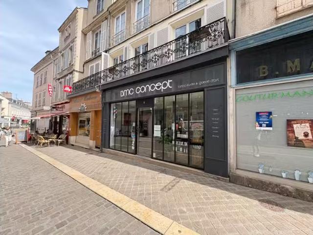 Local Commercial location à Chartres, Eure-et-Loir