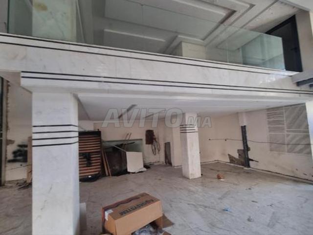 Local commercial location à Rbat