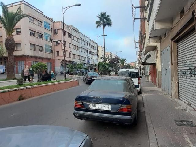 Local commercial location à Anfa, Gharb-Chrarda-Beni Hssen