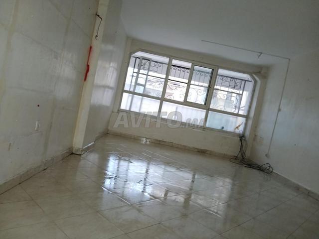 Local commercial location à Anfa, Gharb-Chrarda-Beni Hssen