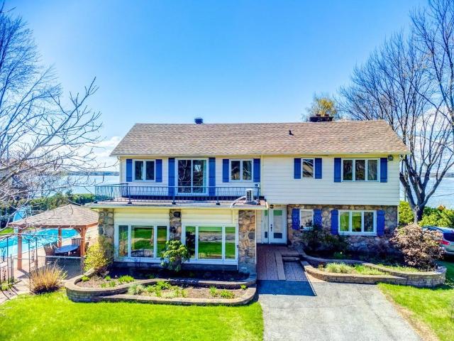 House for rent in Pierre-de Saurel, Quebec
