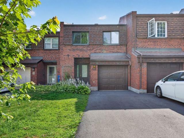 House for rent in Pointe-claire, Quebec