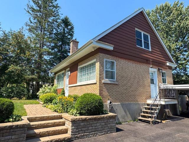 House for rent in Laurentides, Quebec