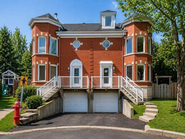 House for rent in Saint-lambert, Quebec