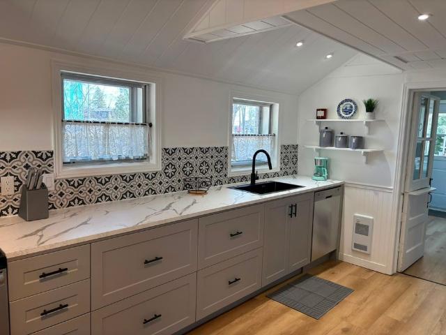 House for rent in Beaconsfield, Quebec