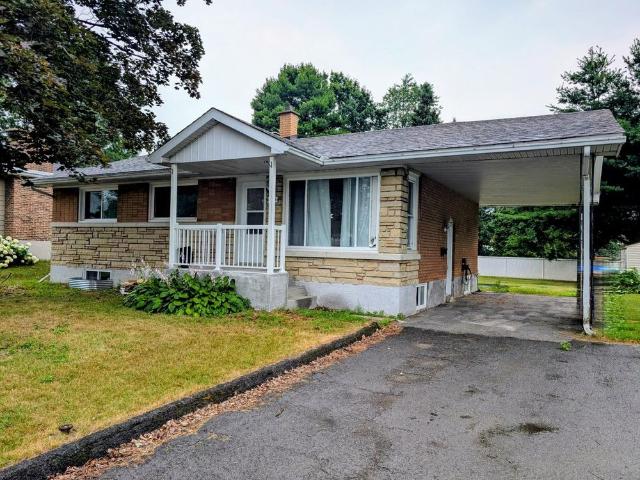 House for rent in Pierre-de Saurel, Quebec