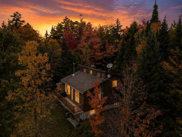 House for rent in Le Haut-saint-françois, Quebec