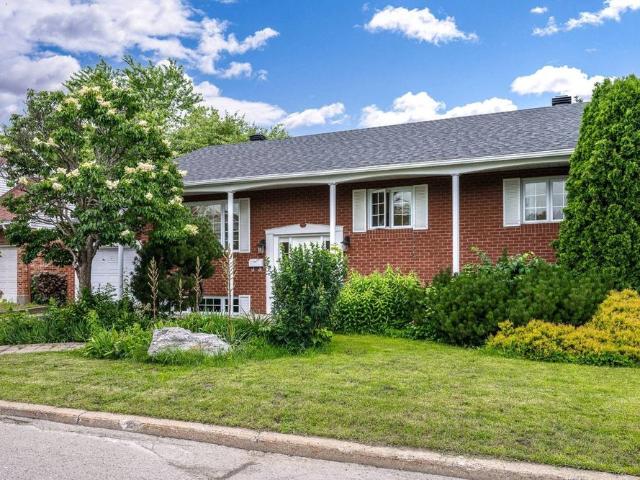 House for rent in Brossard, Montérégie