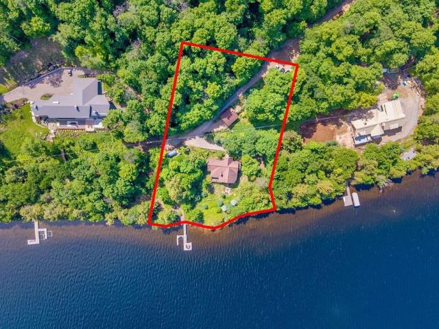 House for rent in Lac-Tremblant-Nord, Laurentides
