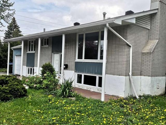 House for rent in Le Vieux-Longueuil, Longueuil