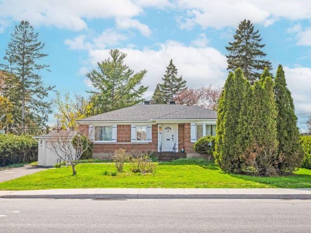 House for rent in Pointe-claire, Quebec