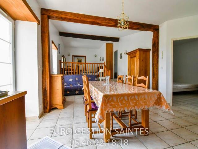 Maison location à La Bassière, Les Essards