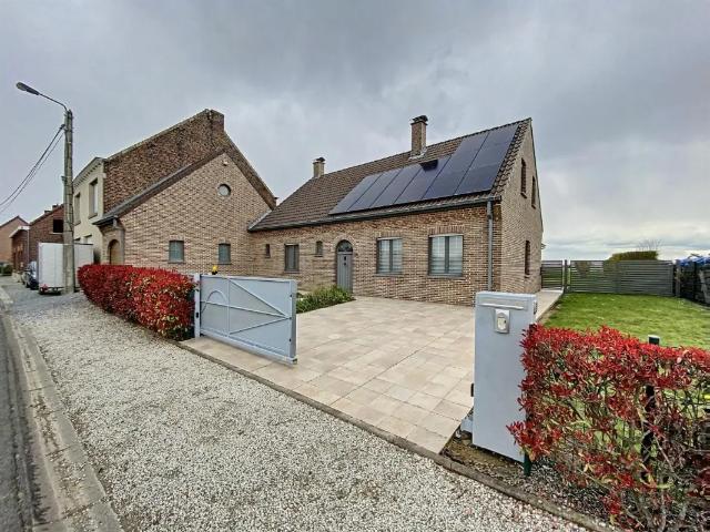 Maison location à Pecq, Wallonie