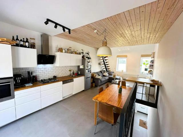 Maison location à Saint-nicolas, Wallonie