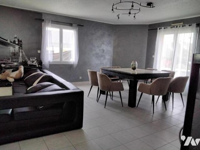Maison location à Segré, Candé