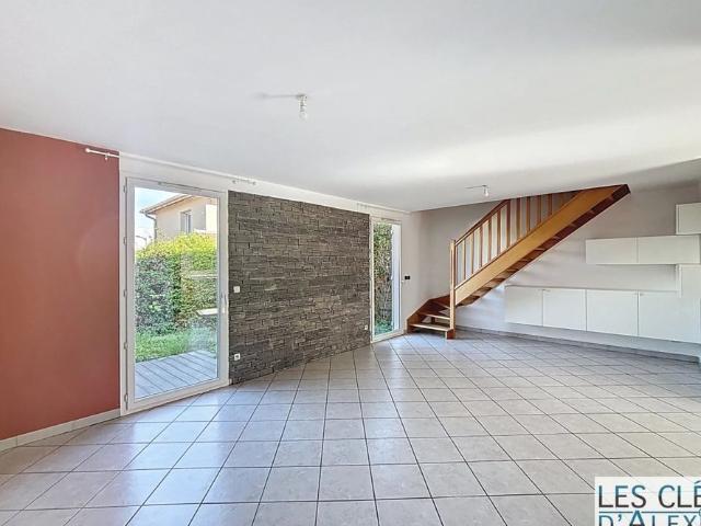 Maison location à Luminaire, Échalas