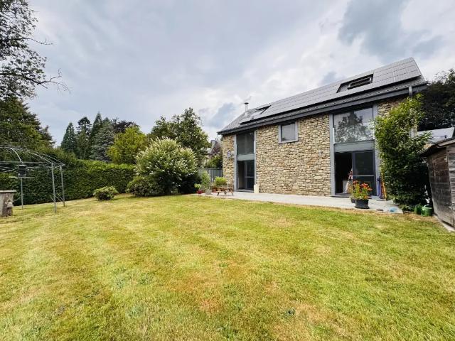 Maison location à Vaux-lez-rosieres, Wallonie