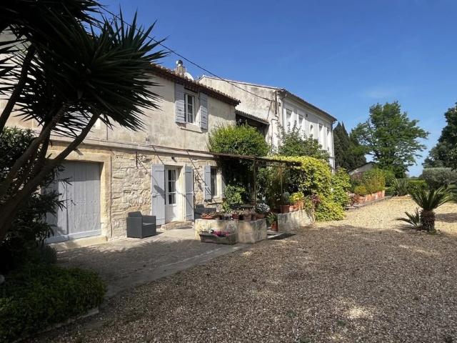 Maison location à Arles