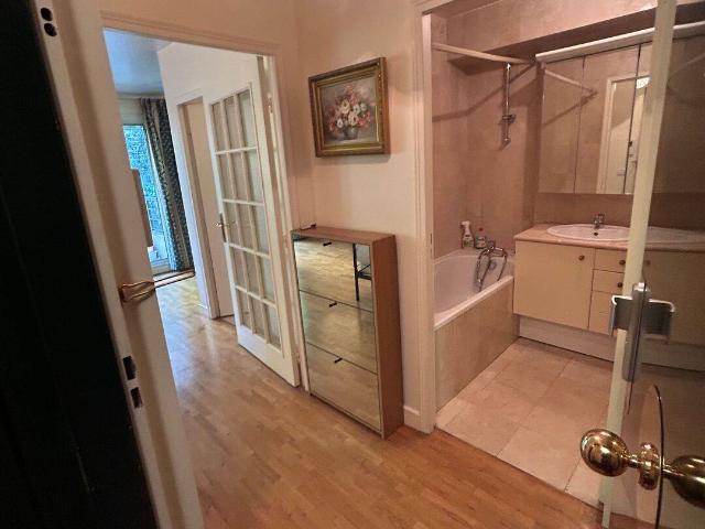 Studio location à Paris 16e Arrondissement, Paris