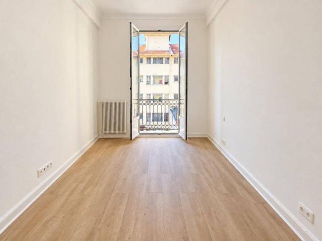 Appartement location à Le Port, Nice