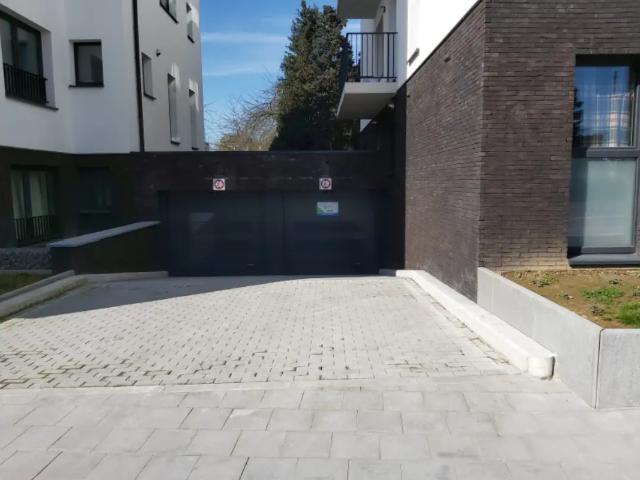 Garage location à Anderlecht, Bruxelles