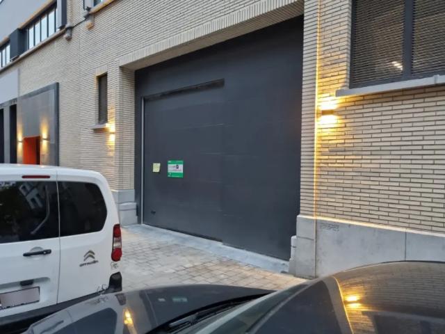 Garage location à Anderlecht, Bruxelles