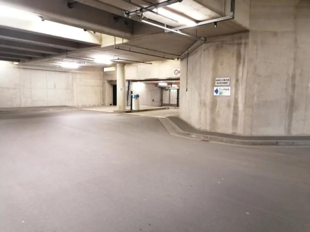Garage location à Oreye, Wallonie