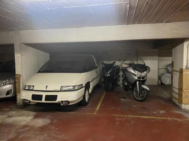 Garage location à Brussel, Bruxelles