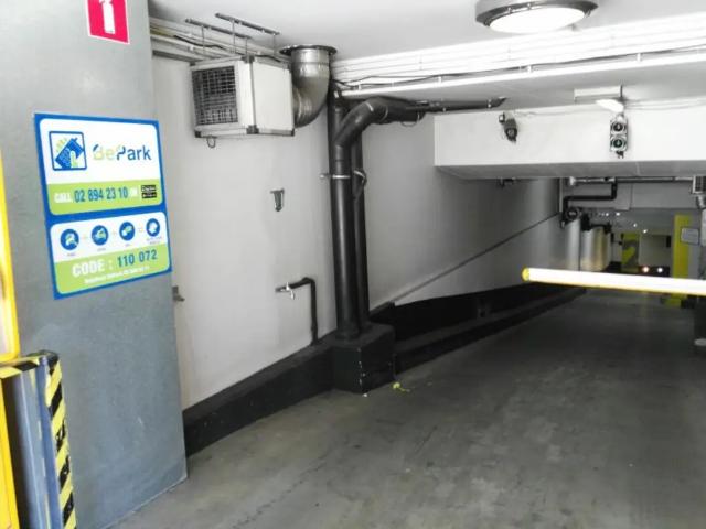 Garage location à Brussel, Bruxelles
