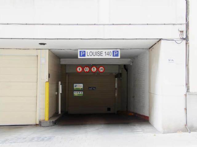 Garage location à Brussel, Bruxelles