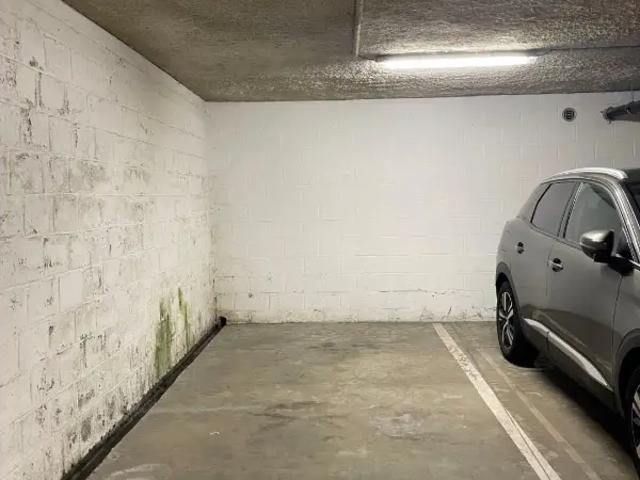 Garage location à Brussel, Bruxelles