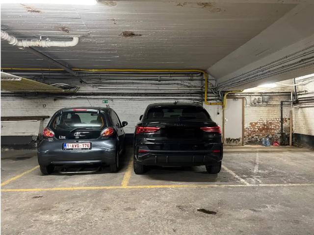 Garage location à Brussel, Bruxelles