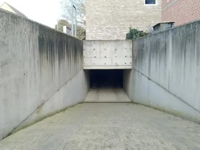 Garage location à Zemst, Brabant
