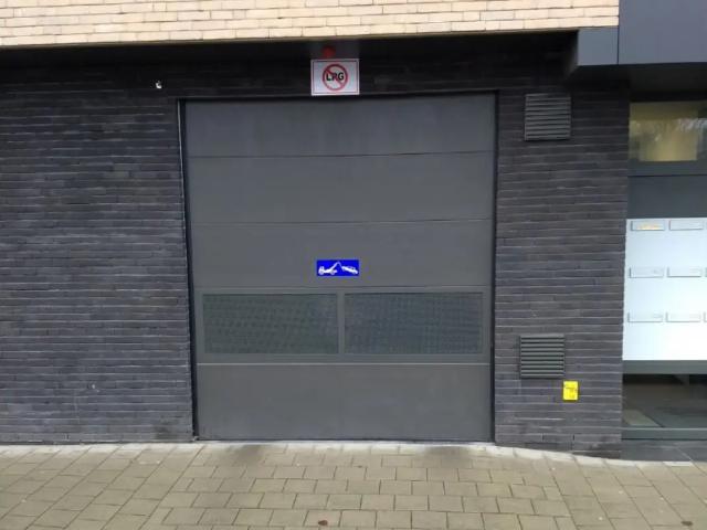 Garage location à Desteldonk, Oost-Vlaanderen