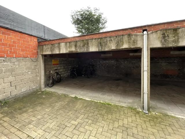 Garage location à Desteldonk, Oost-Vlaanderen